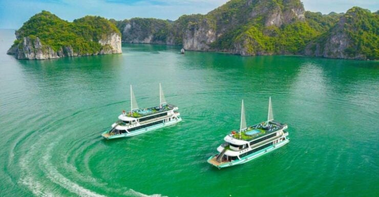 Luxury 5 Star Cruises W/Buffet Lunch, Titop& Surprising Cave - Experience Highlights