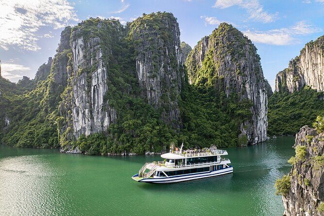 Luxury 5 Star Ha Long Bay Day Tour from Hanoi with Limousine - Good To Know