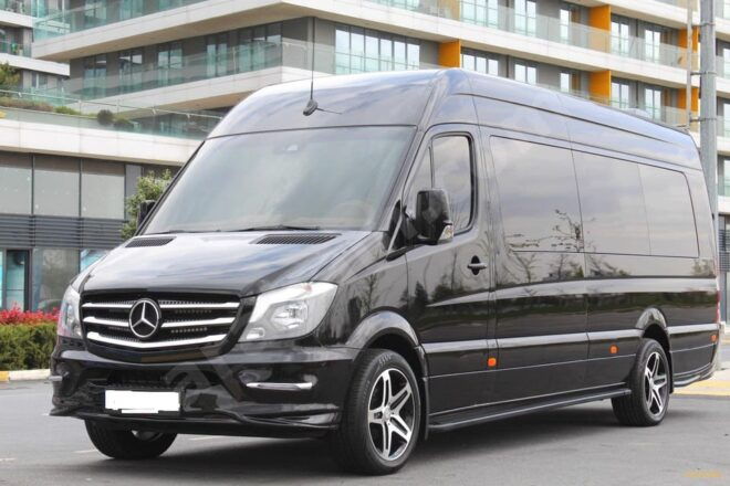 Luxury Airport Transfer From/To Kuşadası - Vehicle and Amenities