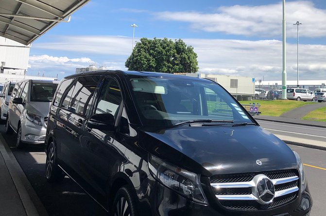 Luxury Airport Transfers in Auckland - Pricing and Booking
