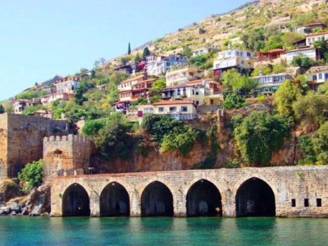 Luxury Alanya Yacht Tour: Discover With Starcraft Boat - Culinary Delights