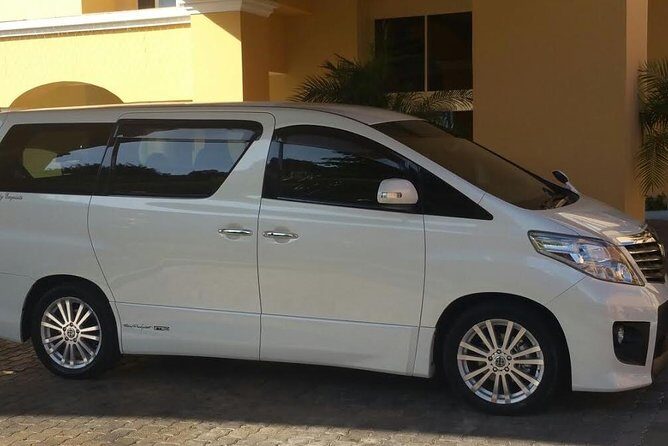 Luxury Bahia Principe Jamaica Private Airport Shuttle - What the Transfer Looks Like