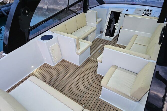 Luxury Blue Cave and Hvar Island Boat Tour from Split - Return to Split