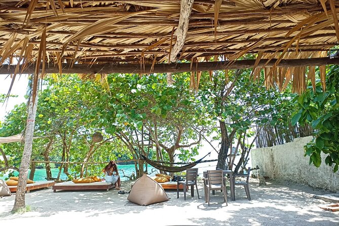 Luxury Boat Trip to Paue Beach - Meeting and Pickup Information