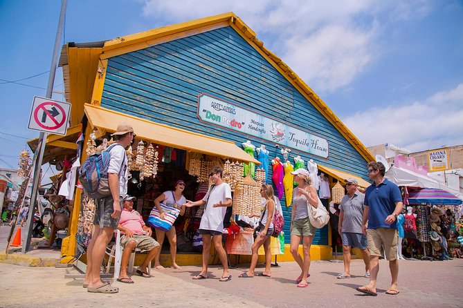 Luxury Catamaran and Snorkel. Lunch & Open Bar Onboard and Visit to Isla Mujeres - Complimentary Beverages During the Cruise