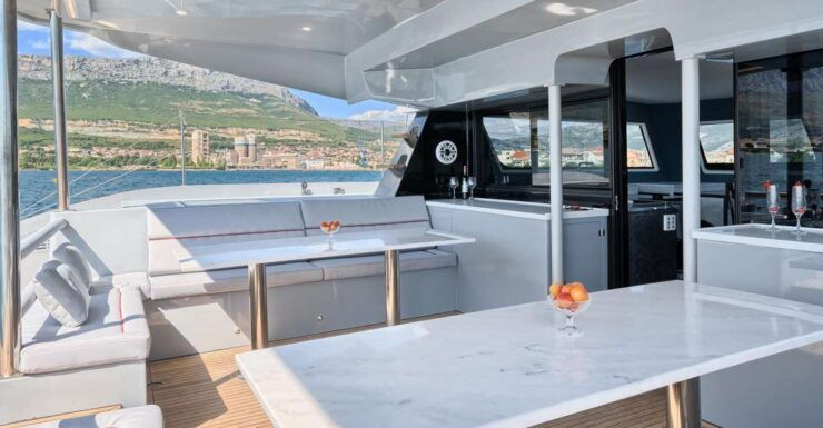 Luxury Catamaran Madeira ́s Sailing Coastline - Experience the Luxurious Catamaran Cruise