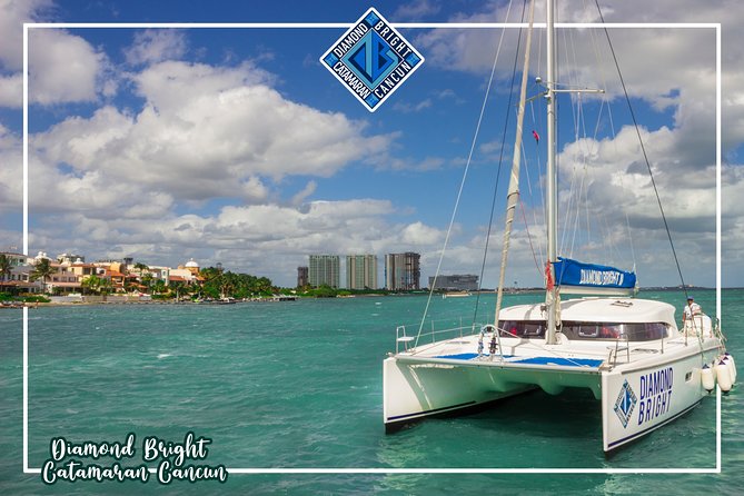 Luxury Catamaran Tour to Isla Mujeres With Transportation From Cancun - Inclusions and Exclusions