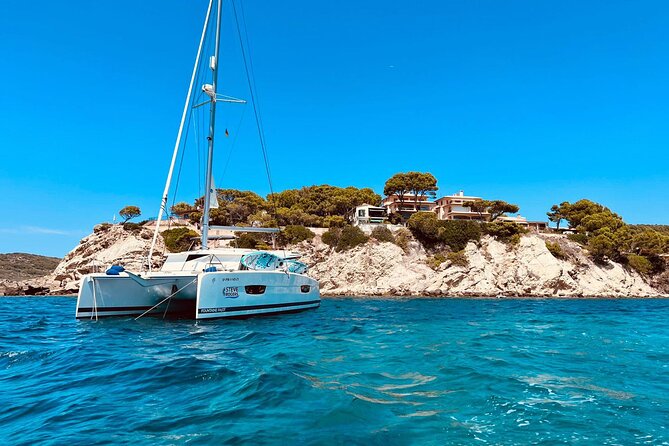 Luxury Catamaran Tour With Tapas & Welcome Drink Max 10-12 Person - The Sum Up