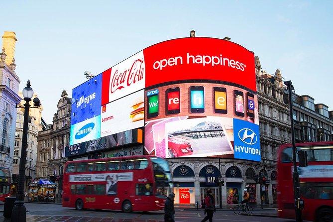 Luxury Chauffeured Minivan at Your Disposal in London for Full Day - Overview of Luxury Chauffeured Minivan Service