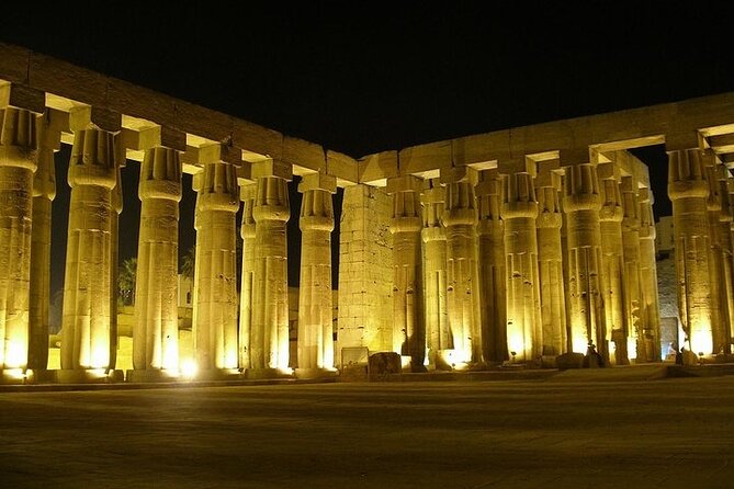 Luxury Cruise From Aswan to Luxor 4 Days 3 Nights 5 Stars - Dining Experience