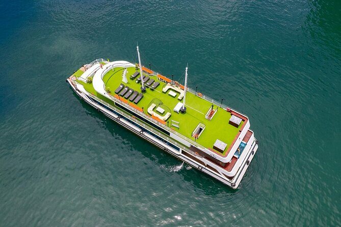 Luxury Day Cruise with Buffet & Limousine Transfer in Halong Bay - FAQ