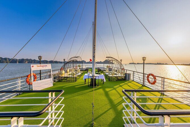 Luxury Day Cruise with Buffet & Limousine Transfer in Halong Bay - FAQ