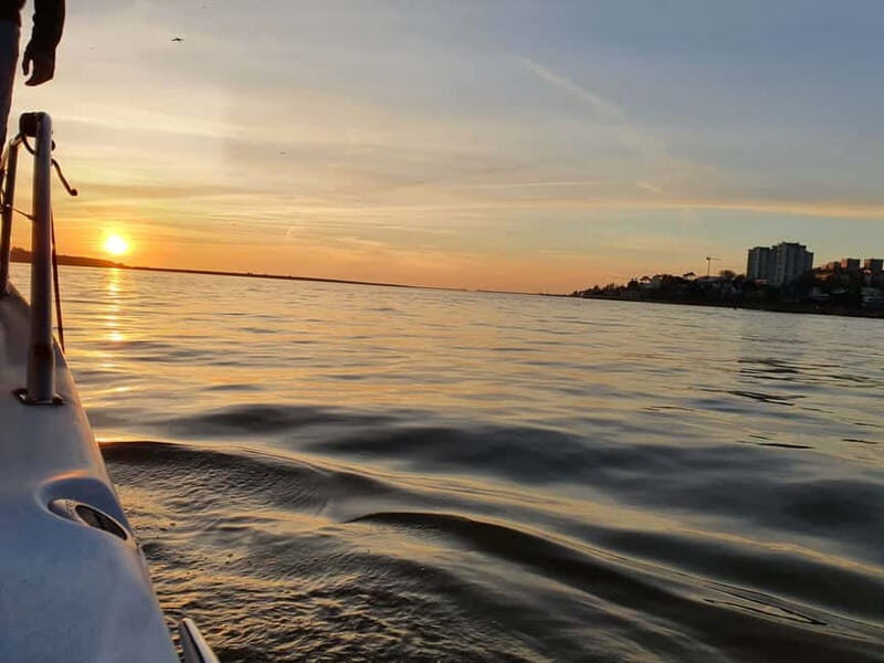 Luxury Douro Yacht Tour: Scenic Views & Complimentary Drinks - Is This Tour Worth It?