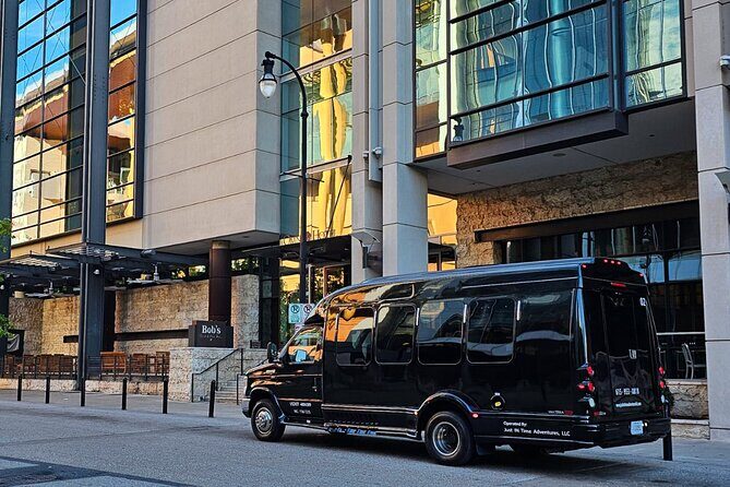 Luxury Executive Van Charter for 12 Passengers - An In-Depth Look at the Luxury Van Experience in Nashville