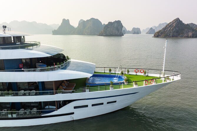 Luxury Ha Long and Lan Ha Bay 2D1N Cruise Doria 5 Star from Hanoi - Day Two: Morning Activities and Cave Explorations