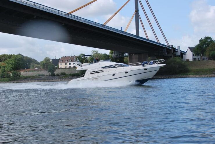 Luxury Harbor Tour With the 18 Meter Yacht Lexa - Itinerary Highlights