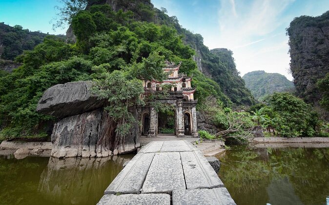 Luxury Hoa Lu Tam Coc Mua Cave Day Tour By Limousine Bus - Cancellation and Weather Policy