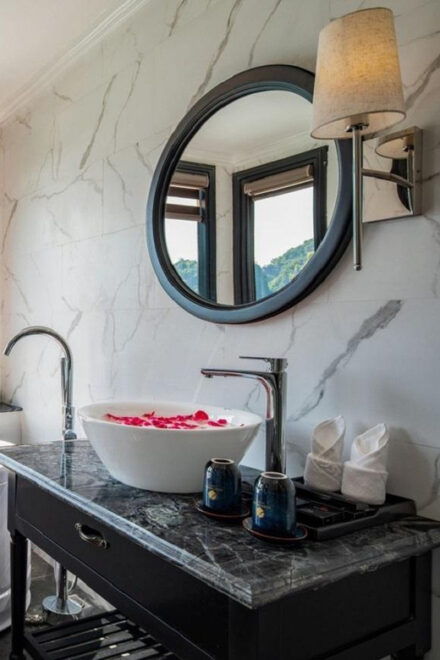 Luxury Lan Ha Bay 2 Day 1 Night - Room With Balcony - Accommodations and Amenities