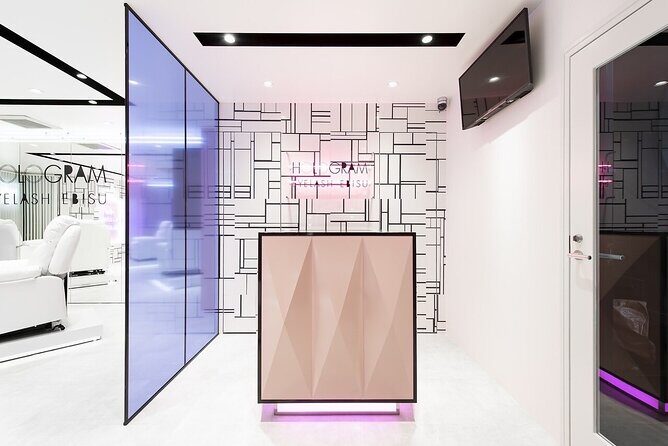 Luxury Lash & Nail Experience in Japan  English/Spanish Support - Overall Value and Who It’s For