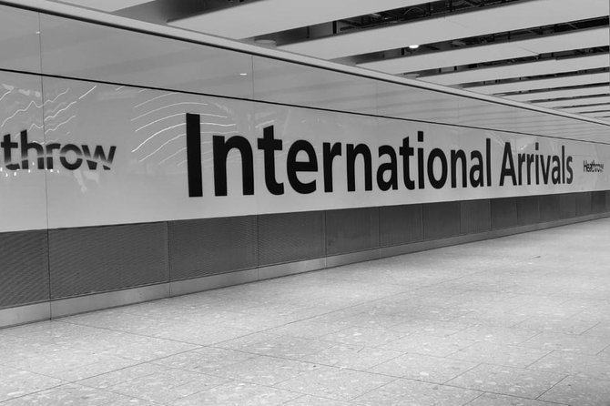 Luxury London Gatwick Airport Transfer S-Class - Common Questions