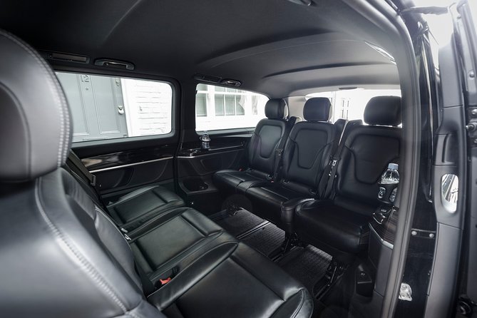 Luxury London Heathrow Airport Transfer V-Class - What to Expect