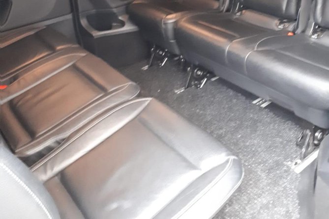 Luxury Minivan From Charleroi Airport to the City of Brussels - Common Questions