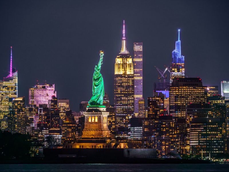 Luxury Night Bus Tour in New York - SoHo, Chinatown, and the downtown sights
