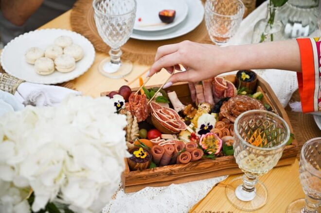 Luxury Picnic Gathering & Wine Tasting at Kerateas Vineyard - Picnic Features