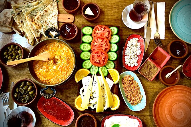 Luxury Private and Guided Food and Shopping Tour in Istanbul - Booking and Availability