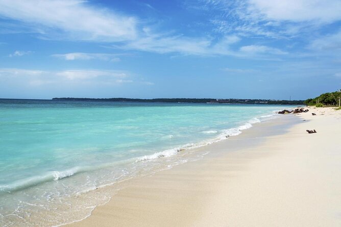 Luxury Private Boat Island Hopping To the Rosario Islands, Baru - Experience Details
