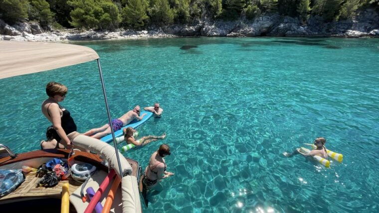 Luxury Private Boat Tour to Elaphiti Islands (4 hours) - The Value of the Experience: Is It Worth the Price?
