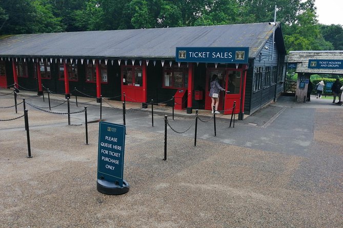 Luxury Private Day Hire From & to London via Dover & Leeds Castle - Explore the Historic Dover Castle