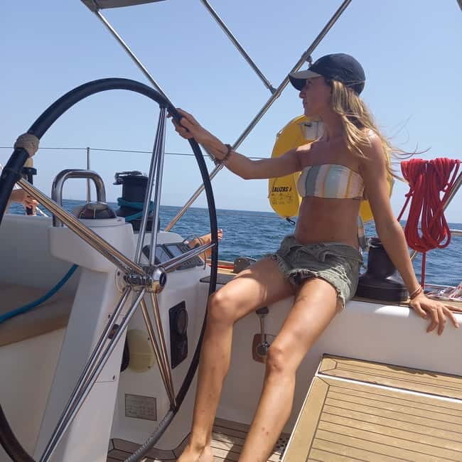 Luxury, Private Sailing Yacht Charter with crew; Half Day - The Sum Up