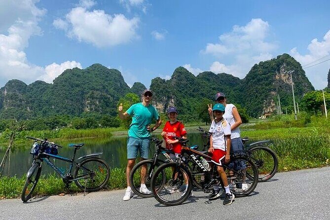 Luxury Private Tour From Hanoi: Local Family, Tam Coc & Hoa Lu - A Detailed Look at the Day’s Itinerary