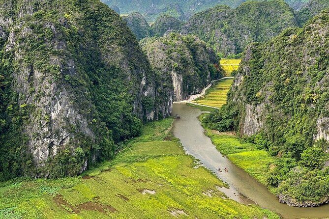 Luxury Private Tour from Hanoi to Mua Caves, Tam Coc & Hoa Lu - Who Would Enjoy This Tour?  