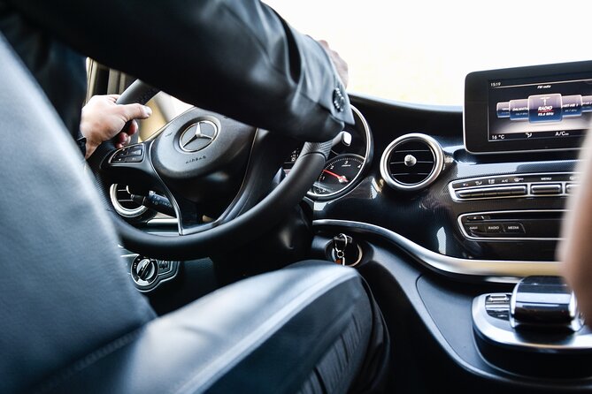 Luxury Private Transfer: Split to Split Airport - Service Details