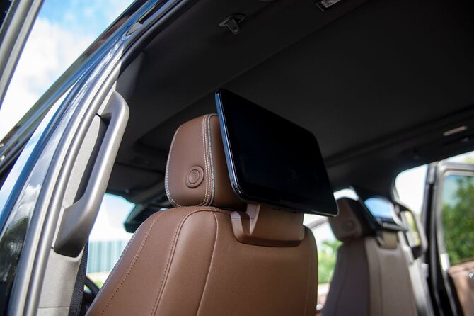 Luxury Private Transfers Roundtrip Service - Traveler Photos