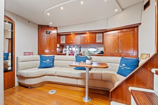 Luxury Private Yacht Charter Aruba - Eden Luca Yachts - FAQ