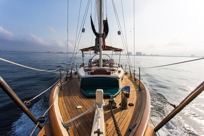 Luxury Puerto Vallarta Shared Sailing Tour: Sail, Swim & Dine - A Complete Look at the Experience