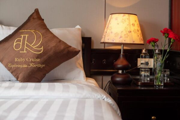 Luxury Ruby Cruise Ha Long Bay - Special Promotions