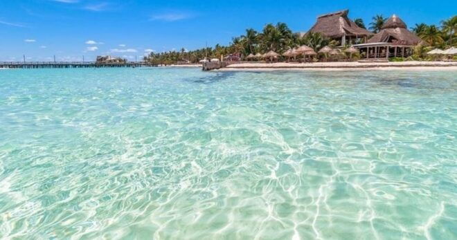 Luxury Sailing Isla Mujeres - Exploring Isla Mujeres