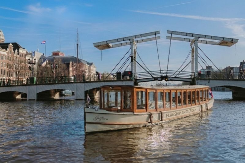 Luxury Saloon Boat Cruise with Optional Cheese & Wine in Amsterdam - Landmarks with a local voice