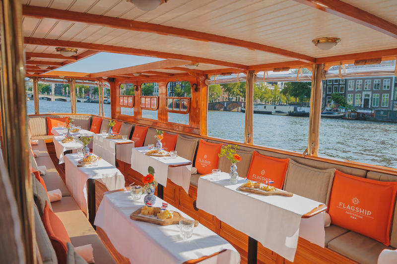 Luxury Saloon Boat Cruise with Optional Cheese & Wine in Amsterdam - Picking your departure and finding the dock