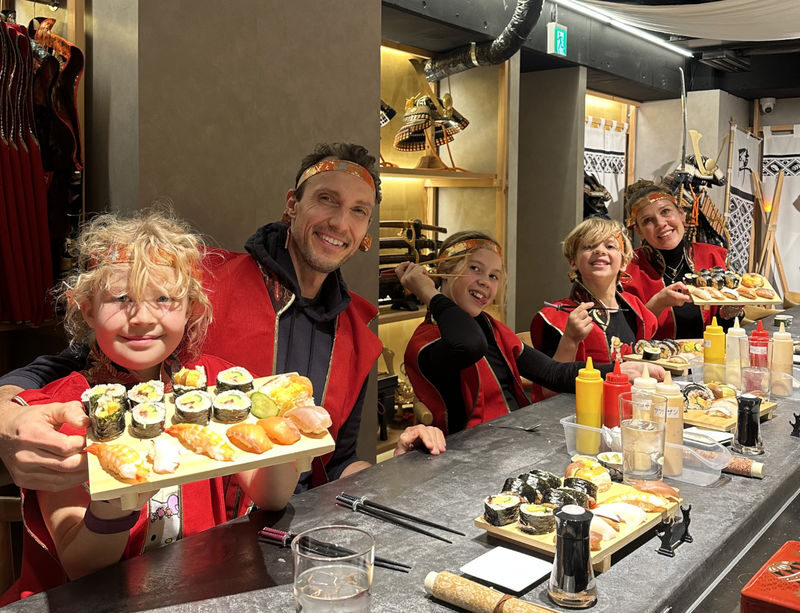 Luxury Samurai Sushi Dining Show in Asakusa Tokyo - Making sushi, not just watching it