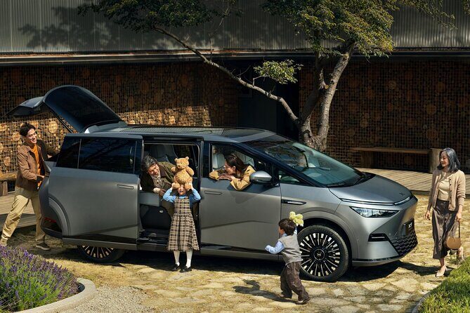 Luxury Shanghai Airport and City Transport - What Reviews Reveal About the Experience