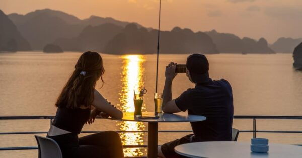 Luxury Sunset Tour- Lan Ha Bay: Kayak, Water Slides, Jacuzzi - Booking Information