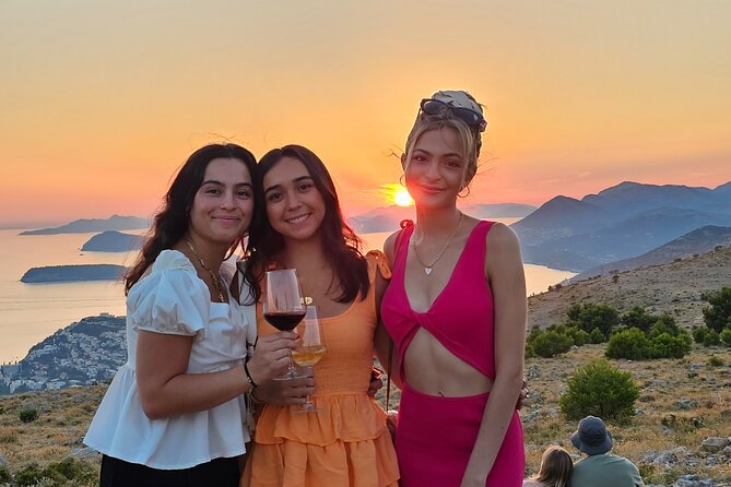 Luxury Sunset Tour With Wine Tasting - Tour Inclusions