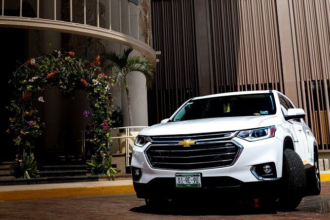 Luxury SUV Departure Transportation to Cancun Airport - The Experience from the Travelers Perspective