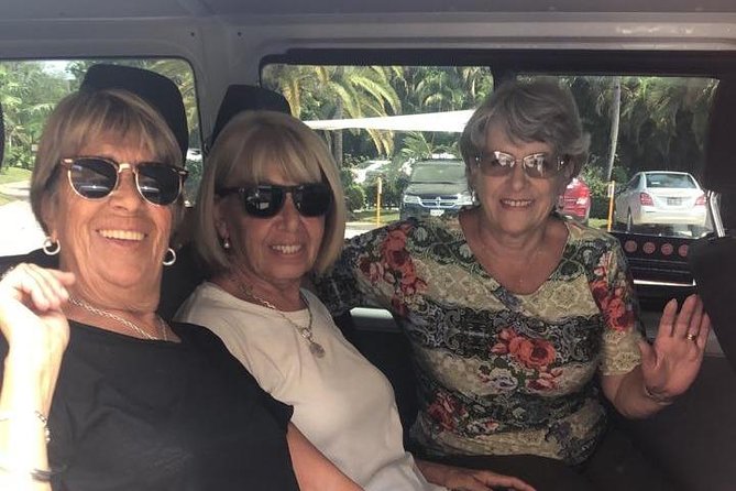 Luxury SUV Private Transfer R/T-Airport-Hotel-Airport- Playa Del Carmen - Professional and Bilingual Drivers