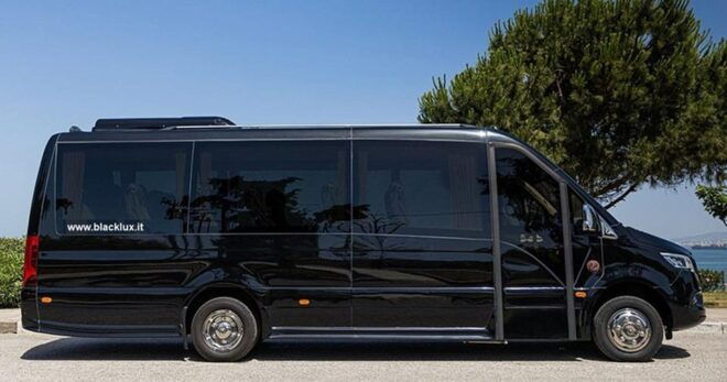 LUXURY SUV TRANSFER FROM ZURICH AIRPORT TO MILAN MALPENSA - Driver Details
